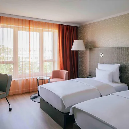 Pentahotel Hotel