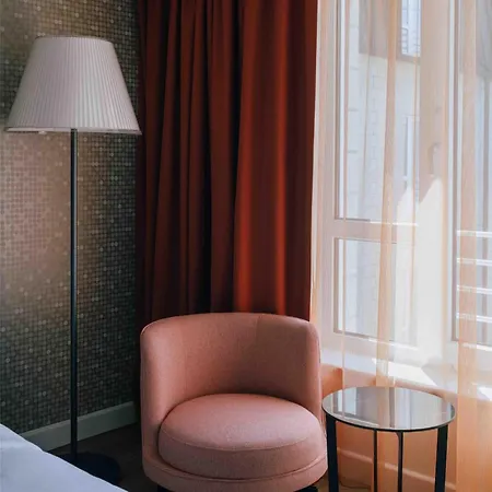 Pentahotel Hotel 4*