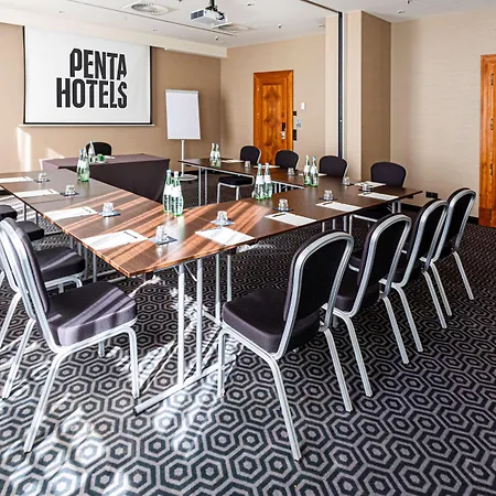 Hotel Pentahotel 4*