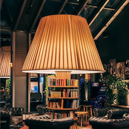 Pentahotel Hotel