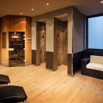 Pentahotel Отель 4*