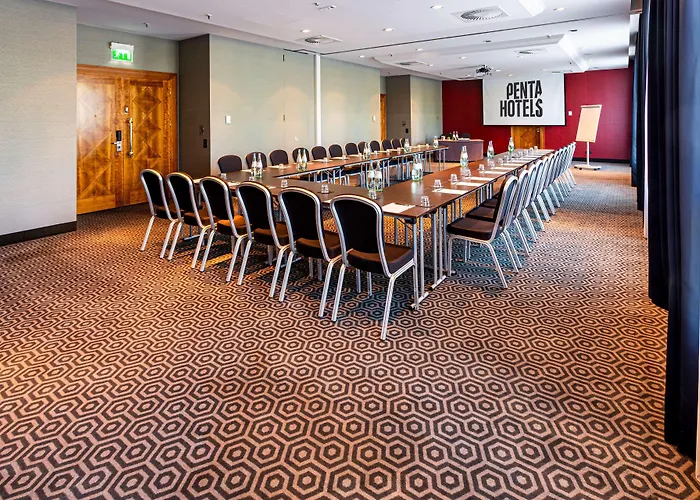 Pentahotel Hotel 4*