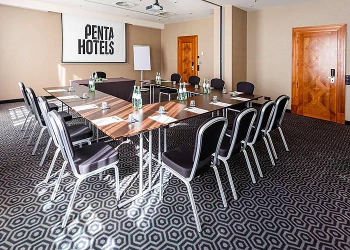 Отель Pentahotel 4*