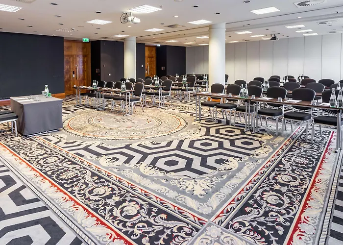 Отель Pentahotel