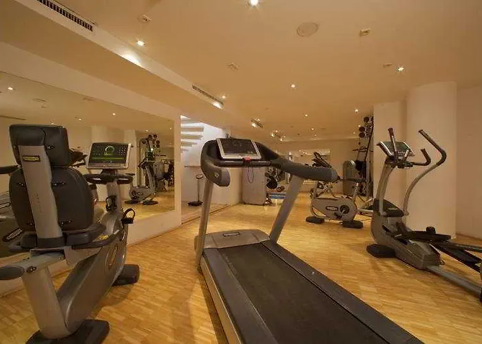 Отель Pentahotel