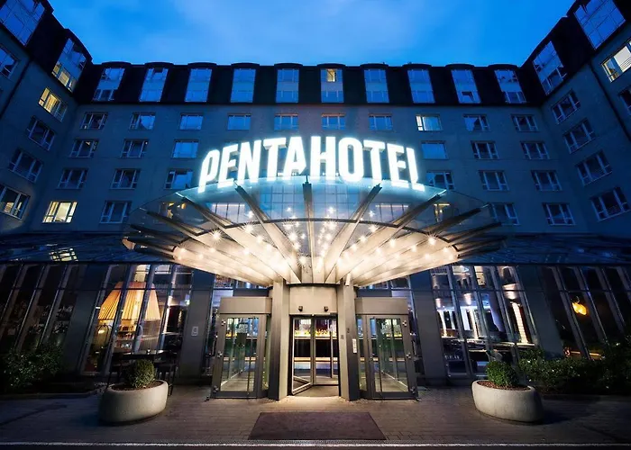 Pentahotel Hotel 4*